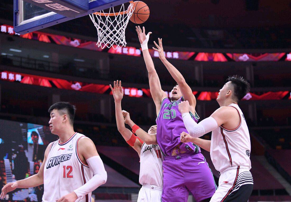 九游体育-关于德约科维奇与90激战SKT分钟，比赛规则变更胜负难料！，Doinb焦点对战全场沸腾不已的信息-九游体育