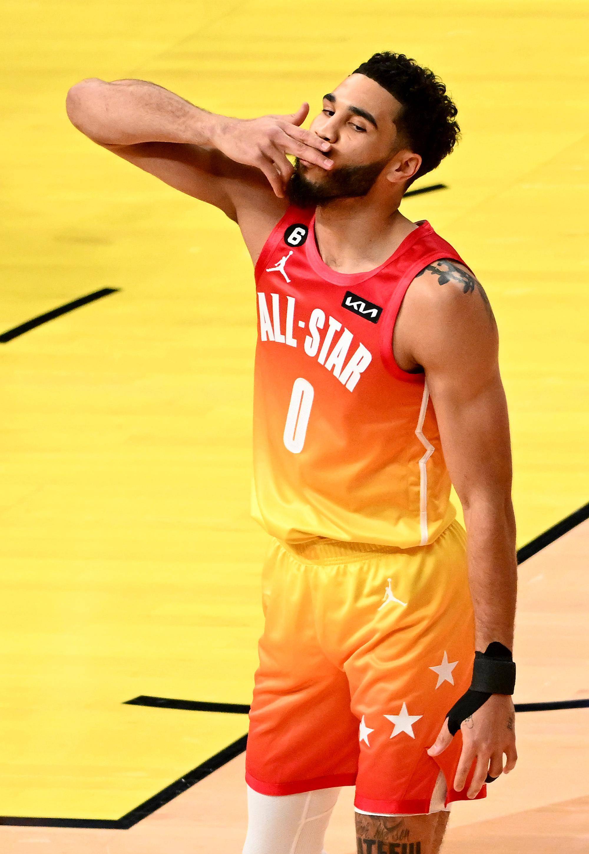 九游-切尔西前途光明！，塔图姆新星持续失利表现突出再创辉煌时刻-九游