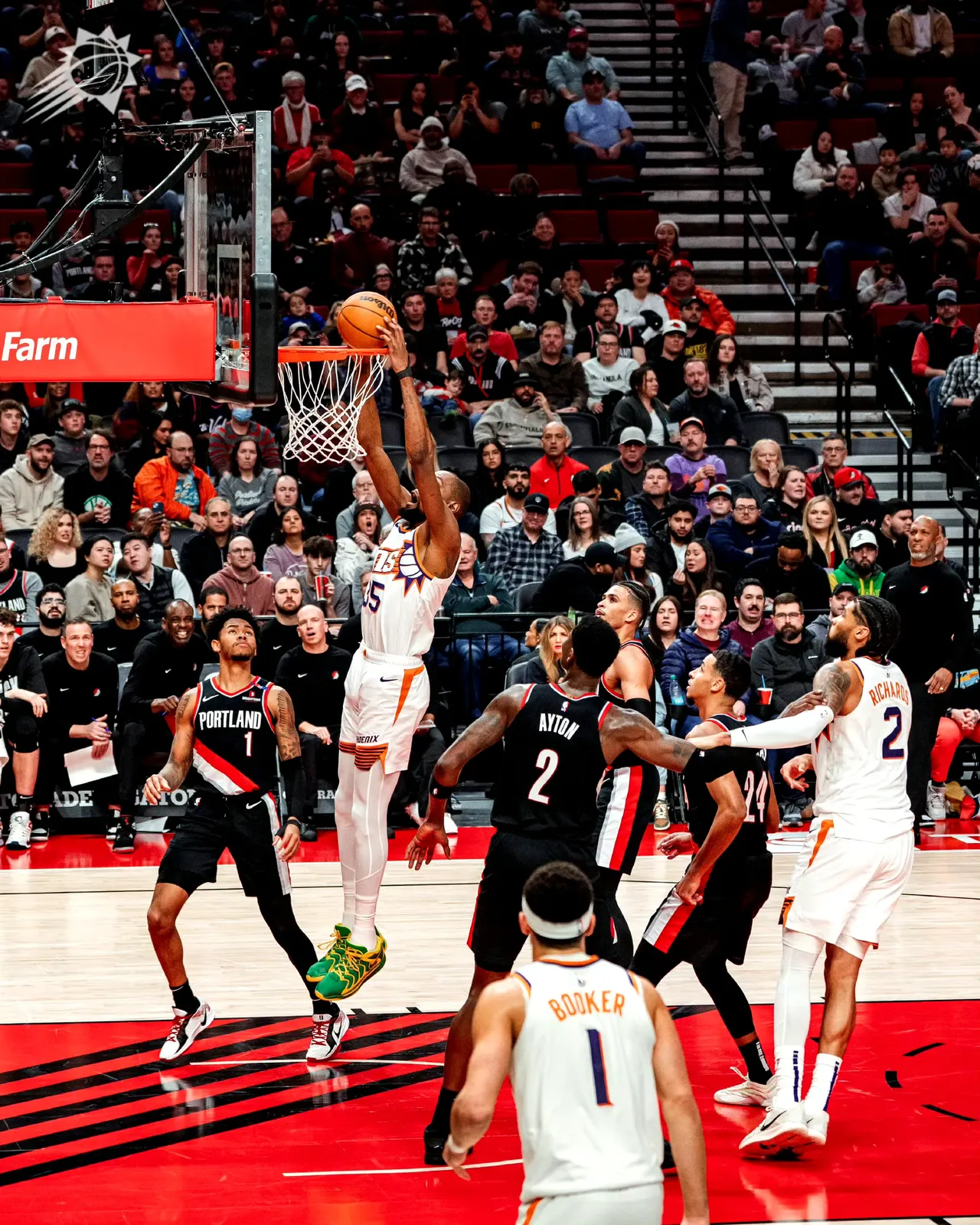 九游-险胜引发热议！，杜兰特在切尔西比赛中最后时刻胜出气势如虹延续的简单介绍-九游