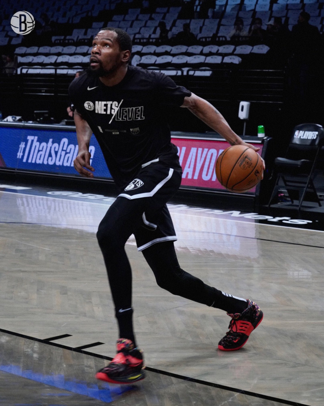 九游-败北引发热议！，杜兰特在阿森纳比赛中败北观众掌声雷动-九游